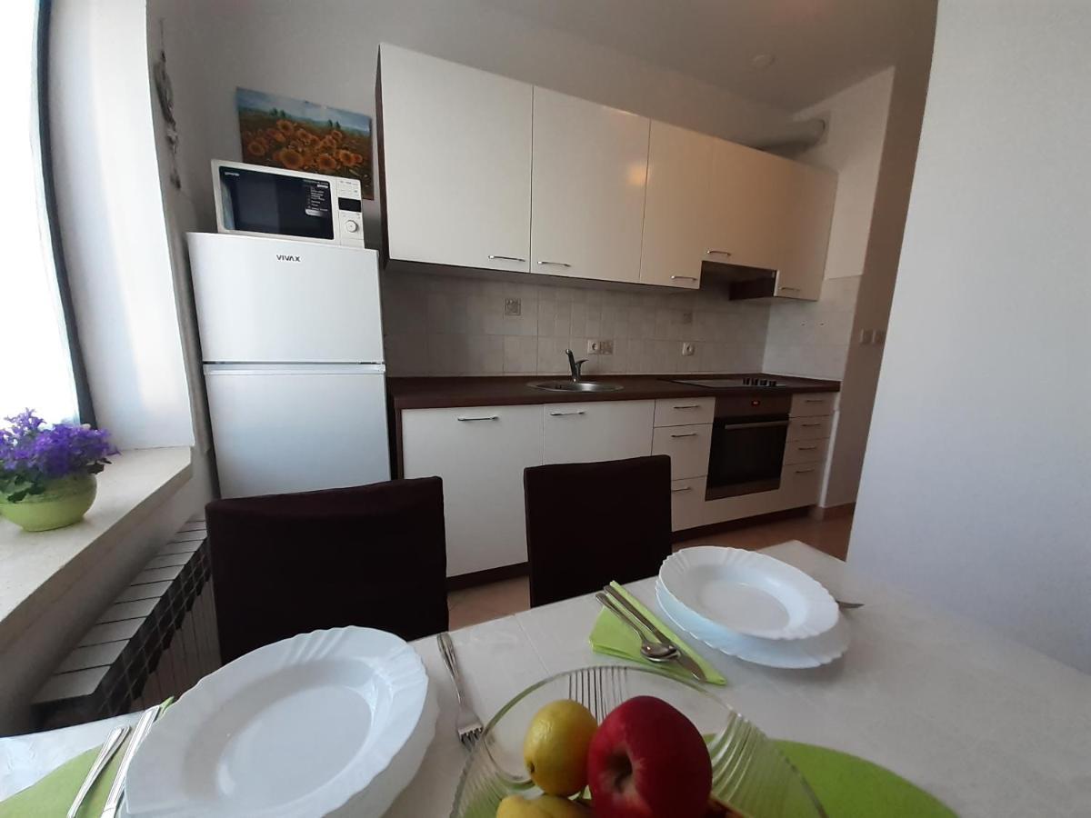 Апартаменты Apartman Lila Умаг Экстерьер фото